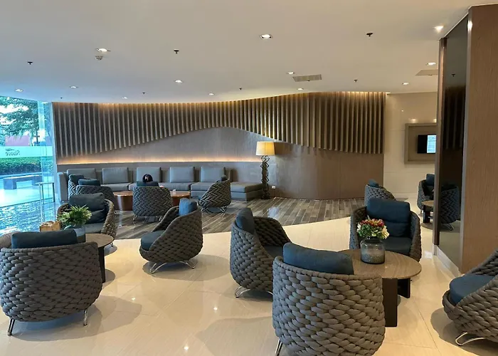 Modern - Shore Near Moa- 403b Apartment *