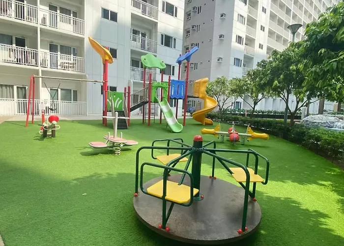 Modern - Shore Near Moa- 403b Apartment Manila