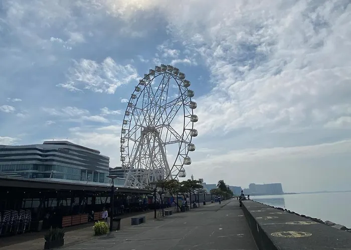 Modern - Shore Near Moa- 403b * Manila
