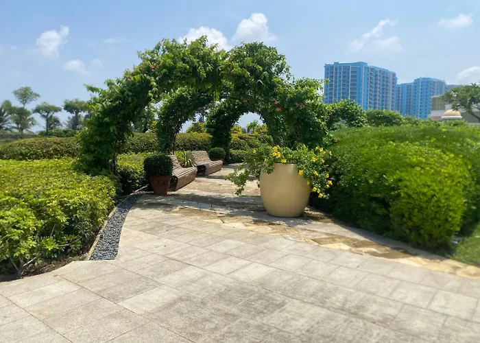 Apartment Modern - Shore Near Moa- 403b Manila